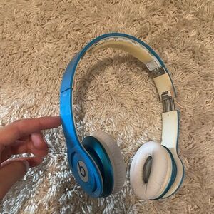 Blue beats